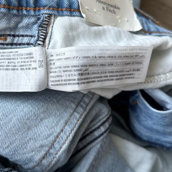 NWT Abercrombie & Fitch Blue Light Wash Denim Midi Skirt Size 16 - Picture 4 of 5